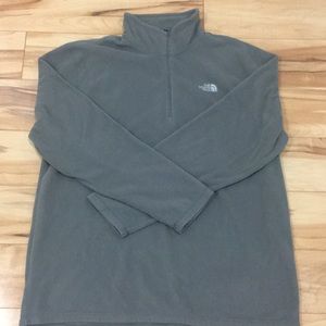 The North Face 1/4 zip Microfleece